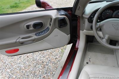 2003 Chevrolet Corvette 50th Anniversary  Convertible - Photo 20 - Carver, MA 02330