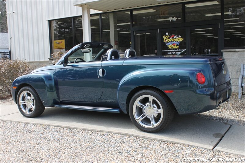 2006 Chevrolet SSR 11