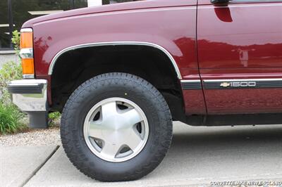 1996 Chevrolet K1500 Cheyenne 2dr K1500 Cheyenne   - Photo 14 - Carver, MA 02330