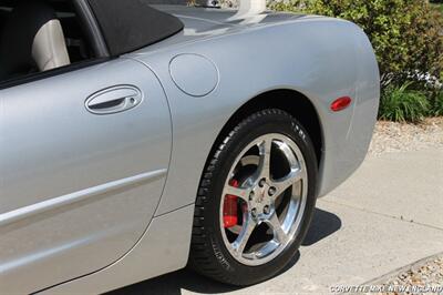 2002 Chevrolet Corvette   - Photo 12 - Carver, MA 02330