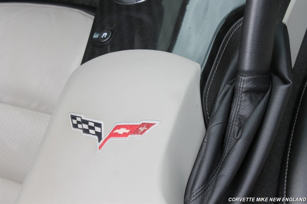 2011 Chevrolet Corvette Z16 Grand Sport Convertible - Photo 41 - Carver, MA 02330