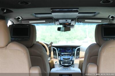 2017 Cadillac Escalade Platinum   - Photo 36 - Carver, MA 02330