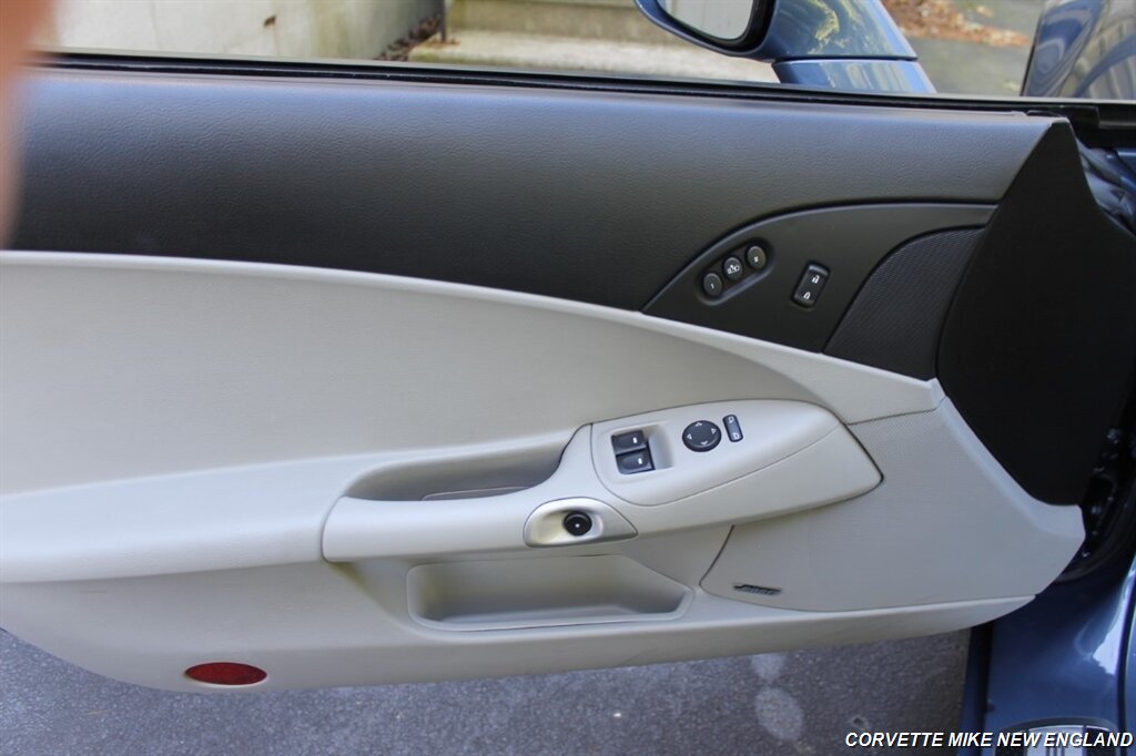 2011 Chevrolet Corvette Z16 Grand Sport Convertible - Photo 33 - Carver, MA 02330