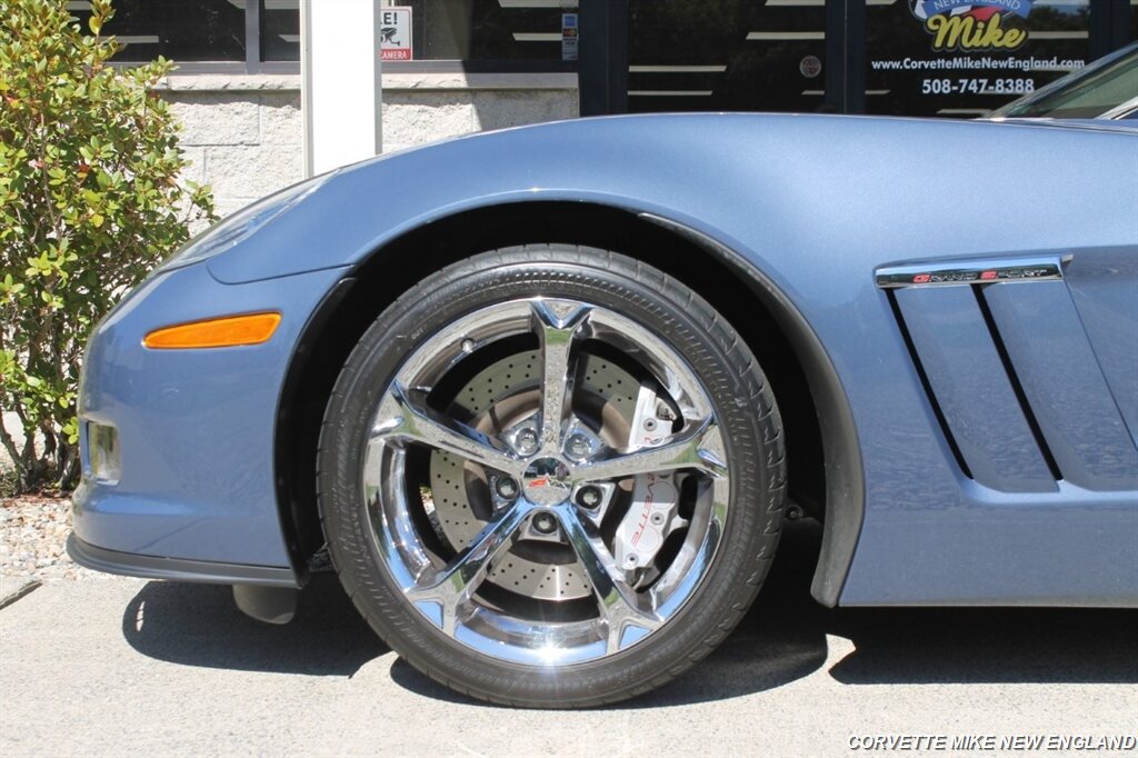 2011 Chevrolet Corvette Z16 Grand Sport Convertible - Photo 11 - Carver, MA 02330