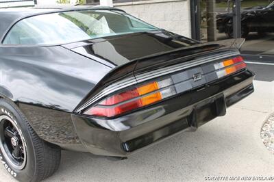 1981 Chevrolet Camaro Z28   - Photo 19 - Carver, MA 02330