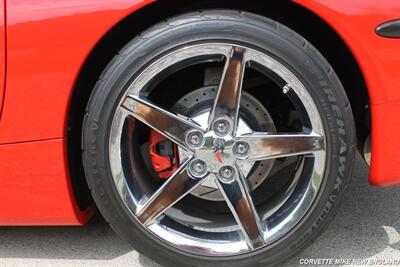 2001 Chevrolet Corvette   - Photo 15 - Carver, MA 02330