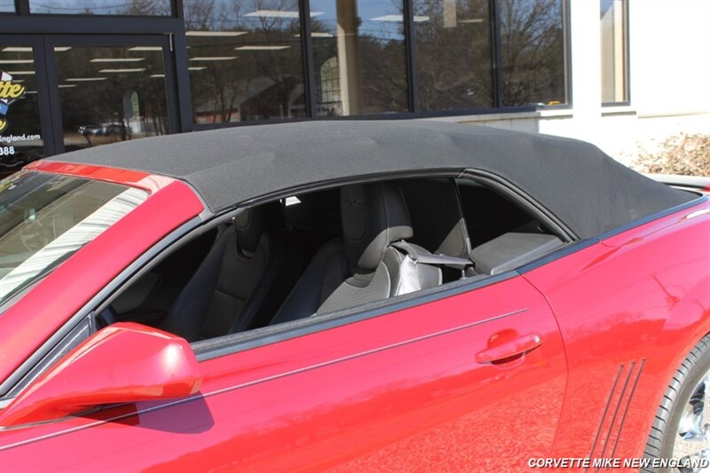 2015 Chevrolet Camaro 33