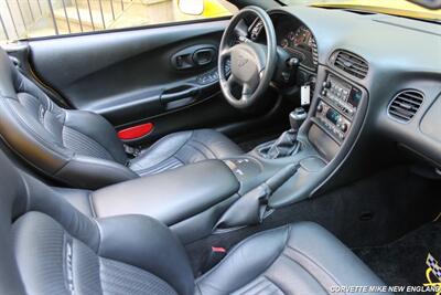 2004 Chevrolet Corvette Convertible   - Photo 39 - Carver, MA 02330