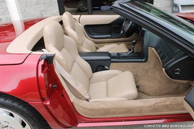 1994 Chevrolet Corvette Convertible   - Photo 36 - Carver, MA 02330