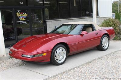 1994 Chevrolet Corvette Convertible   - Photo 1 - Carver, MA 02330