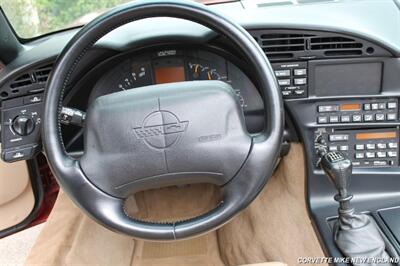 1994 Chevrolet Corvette Convertible   - Photo 34 - Carver, MA 02330