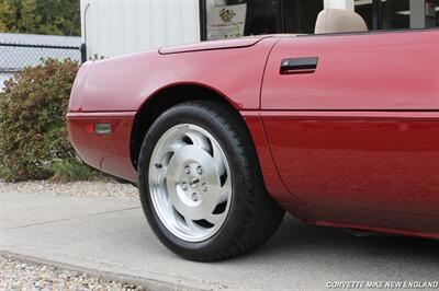 1994 Chevrolet Corvette Convertible   - Photo 27 - Carver, MA 02330