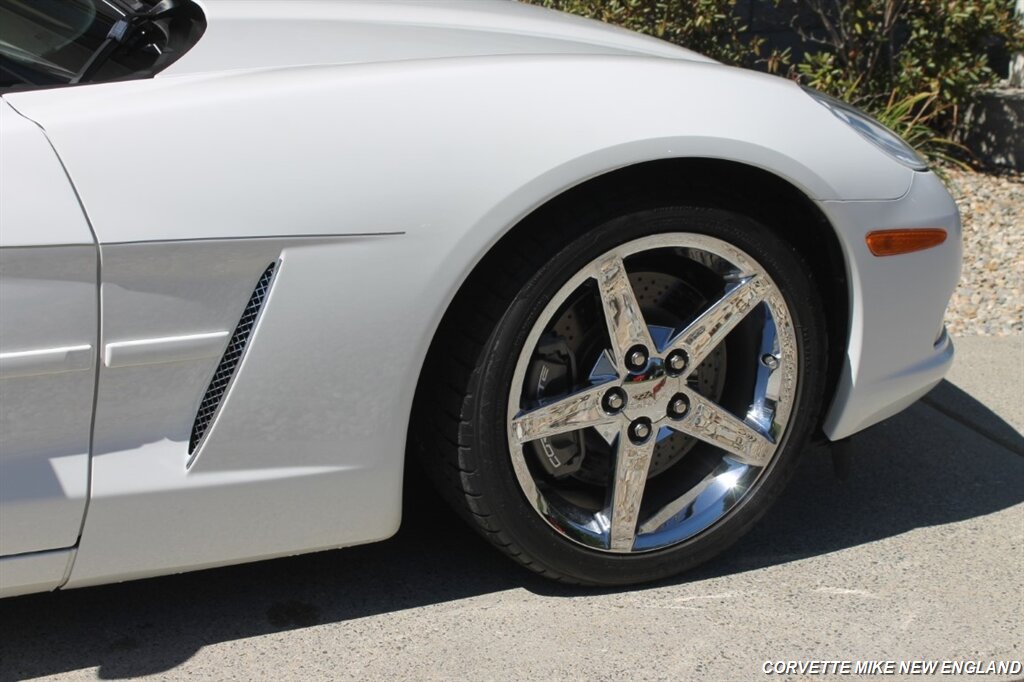 2007 Chevrolet Corvette Convertible - Photo 23 - Carver, MA 02330