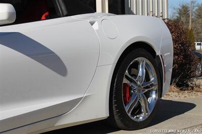 2016 Chevrolet Corvette Stingray   - Photo 11 - Carver, MA 02330