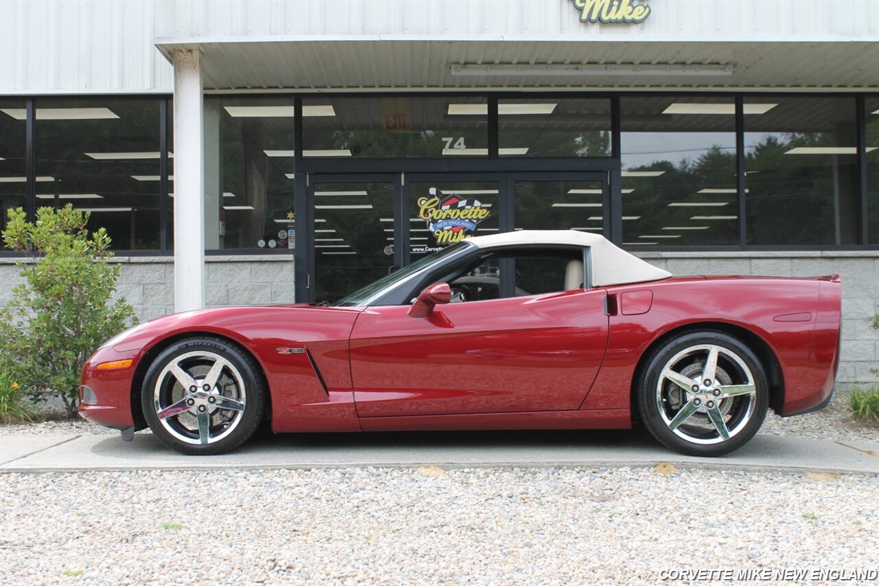 2007 Chevrolet Corvette Convertible - Photo 4 - Carver, MA 02330