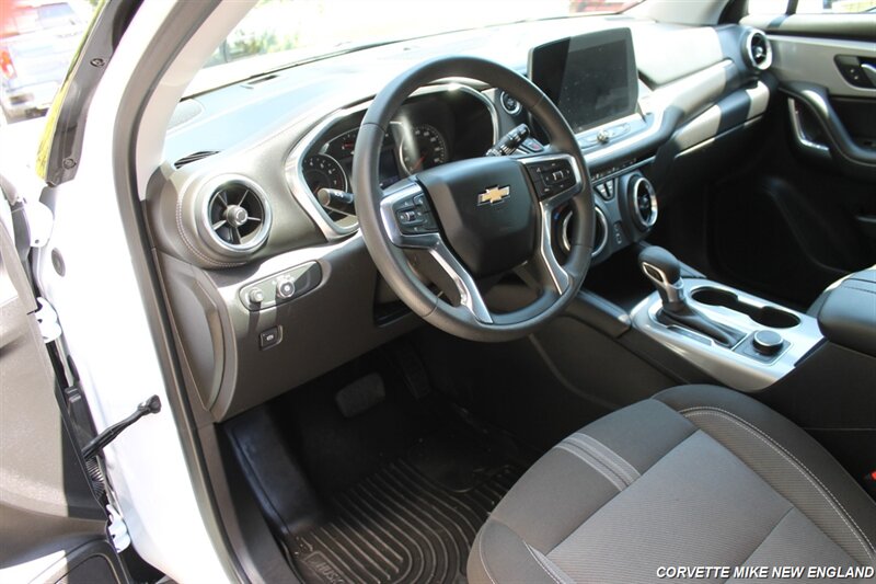 2023 Chevrolet Blazer 25