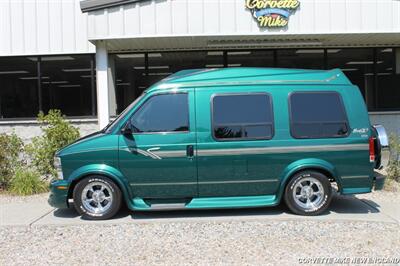 2000 Chevrolet Astro Mark III SE   - Photo 1 - Carver, MA 02330