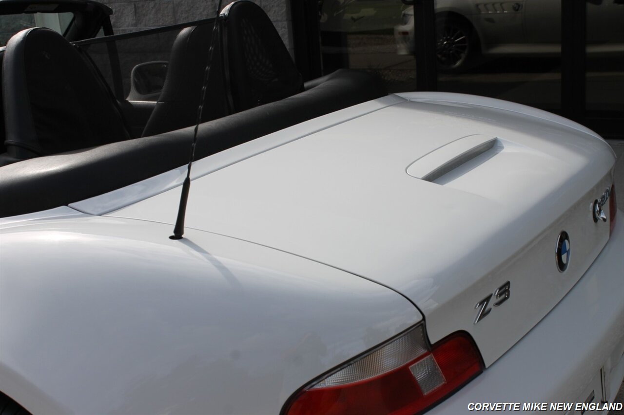 2001 BMW Z3 3.0i - Photo 15 - Carver, MA 02330