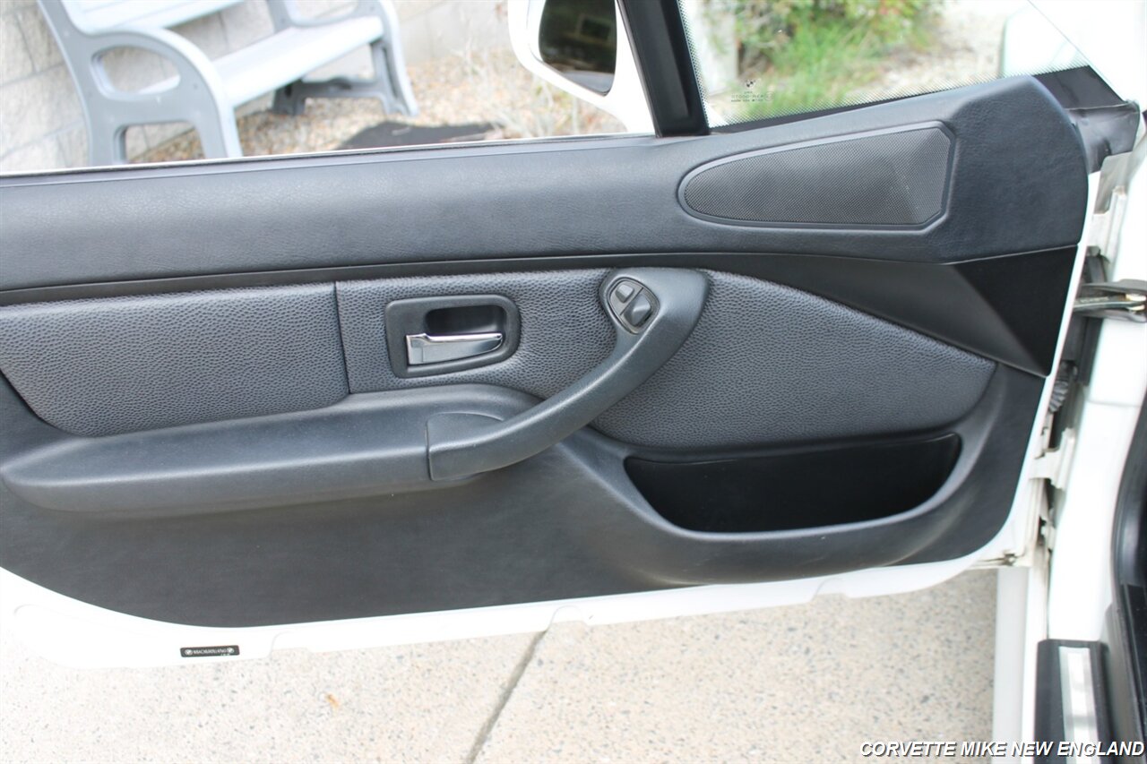 2001 BMW Z3 3.0i - Photo 34 - Carver, MA 02330