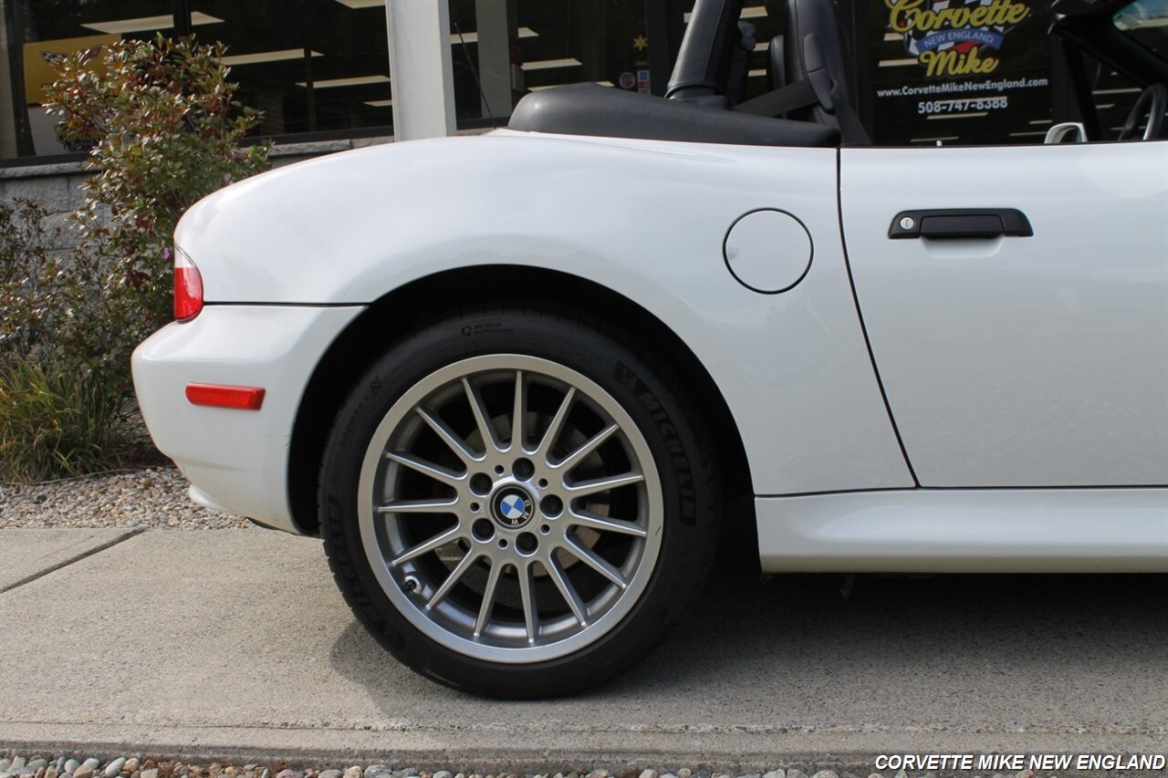 2001 BMW Z3 3.0i - Photo 26 - Carver, MA 02330
