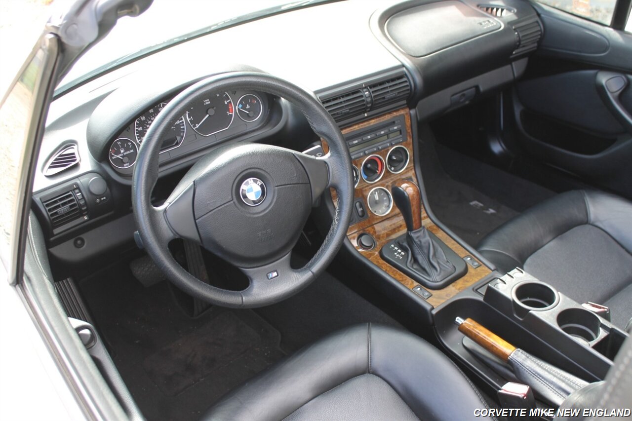 2001 BMW Z3 3.0i - Photo 16 - Carver, MA 02330