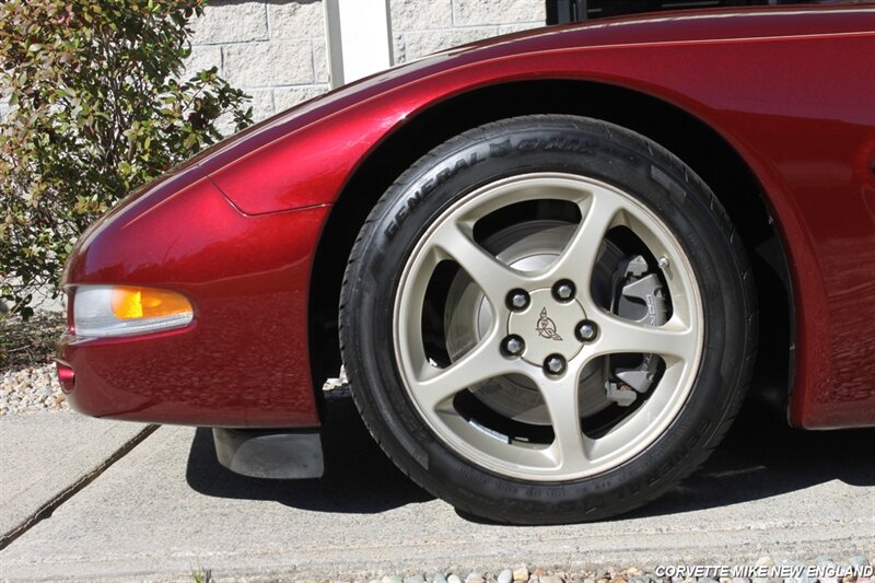 2003 Chevrolet Corvette 19