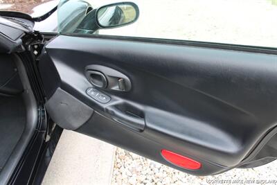 1998 Chevrolet Corvette   - Photo 24 - Carver, MA 02330