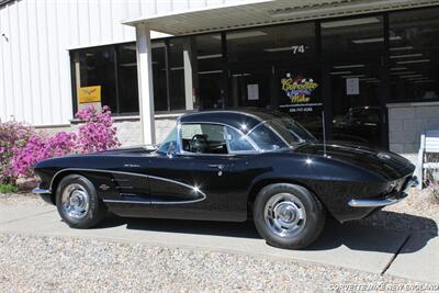 1961 Chevrolet Corvette Convertible   - Photo 5 - Carver, MA 02330
