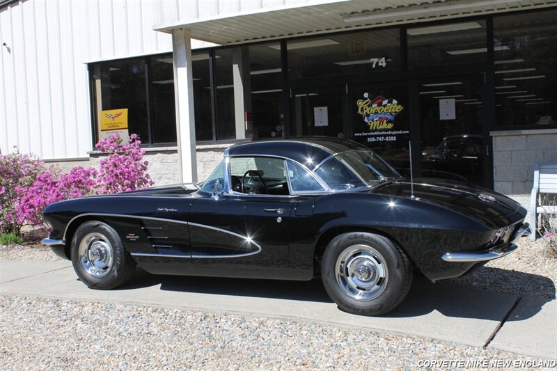 1961 Chevrolet Corvette 9