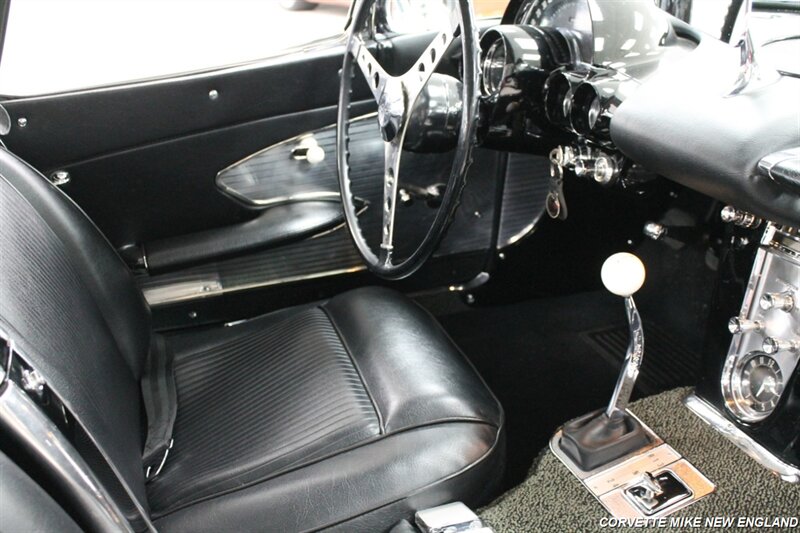 1961 Chevrolet Corvette 99
