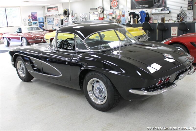 1961 Chevrolet Corvette 41