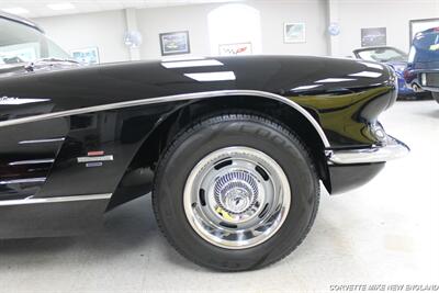 1961 Chevrolet Corvette Convertible   - Photo 26 - Carver, MA 02330