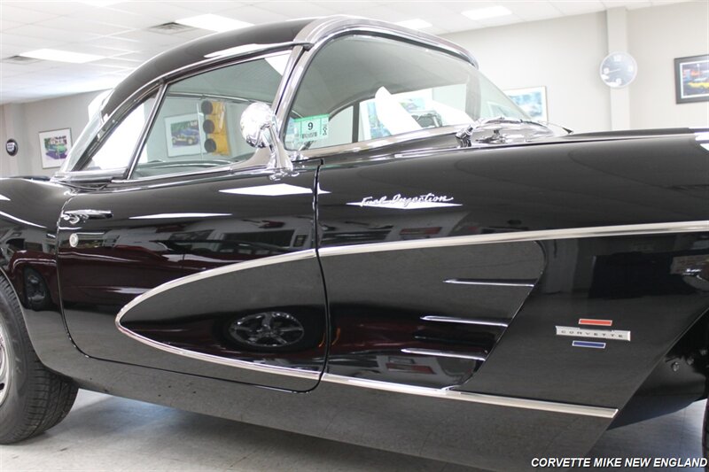 1961 Chevrolet Corvette 53