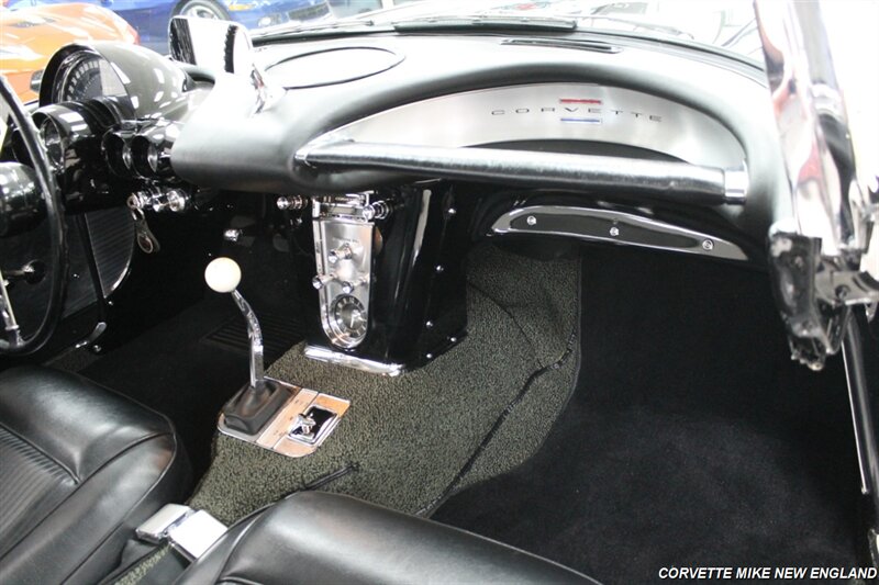 1961 Chevrolet Corvette 85