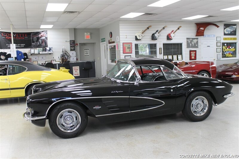 1961 Chevrolet Corvette 39