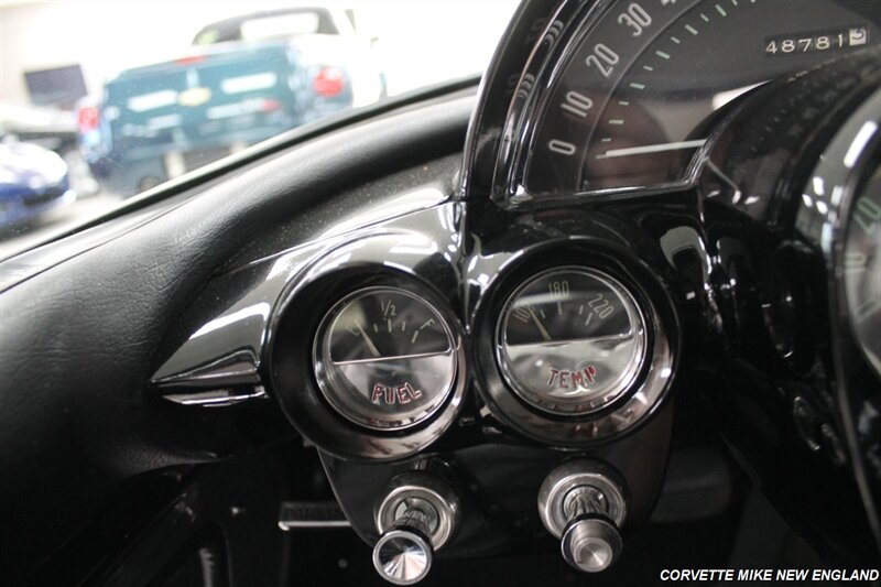 1961 Chevrolet Corvette 123