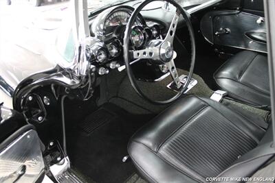 1961 Chevrolet Corvette Convertible   - Photo 36 - Carver, MA 02330