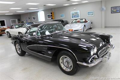 1961 Chevrolet Corvette Convertible   - Photo 25 - Carver, MA 02330
