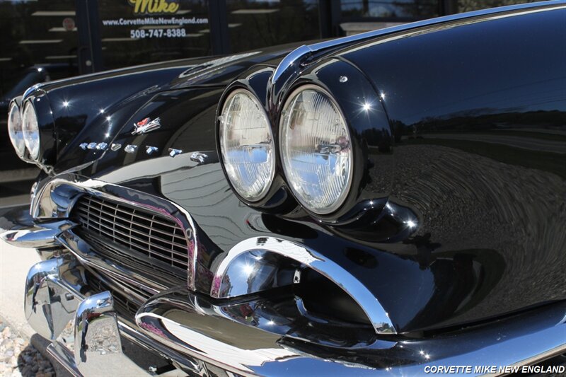 1961 Chevrolet Corvette 25