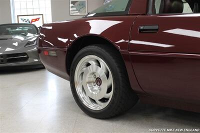 1993 Chevrolet Corvette ZR1   - Photo 24 - Carver, MA 02330