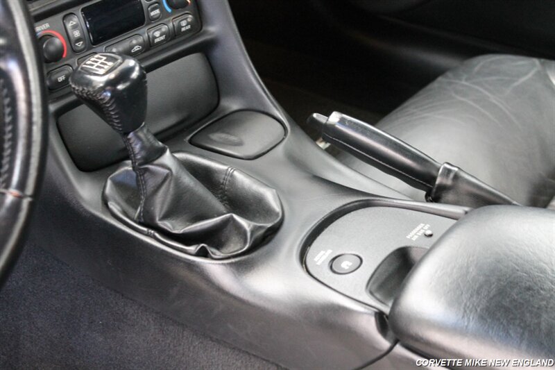2004 Chevrolet Corvette 53
