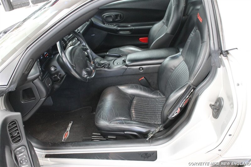 2004 Chevrolet Corvette 45