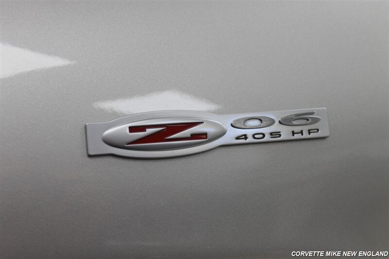 2004 Chevrolet Corvette 43