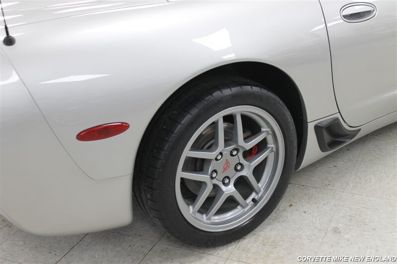 2004 Chevrolet Corvette 37