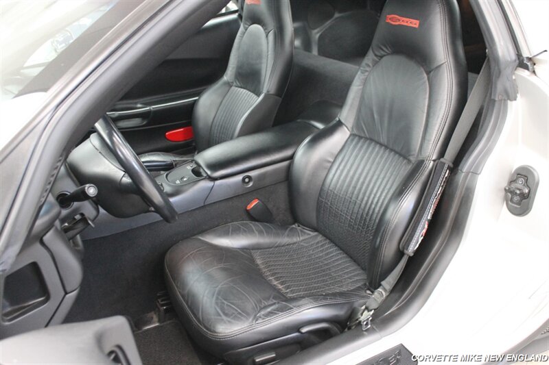 2004 Chevrolet Corvette 47