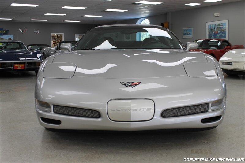 2004 Chevrolet Corvette 23