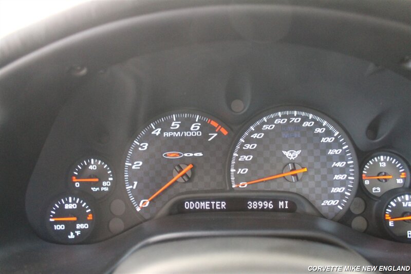 2004 Chevrolet Corvette 75