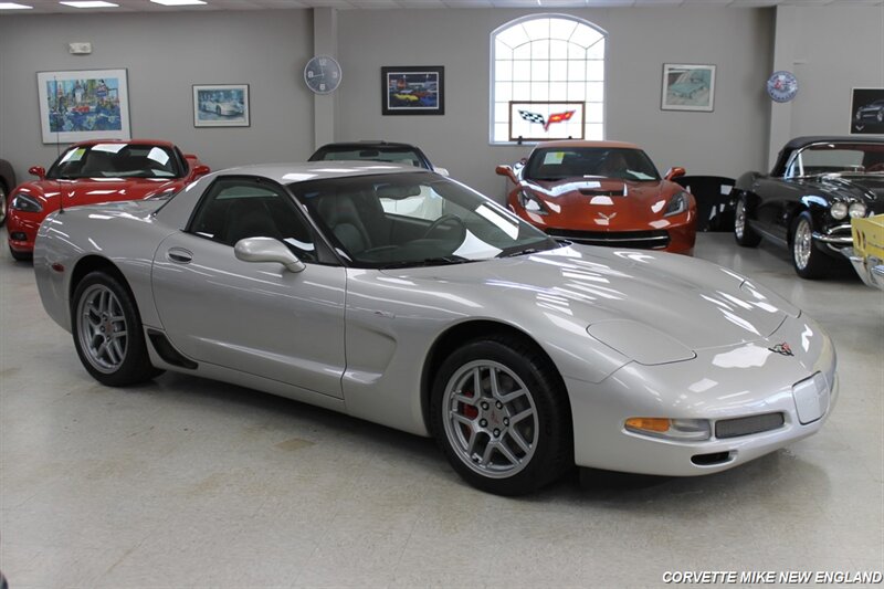 2004 Chevrolet Corvette 21