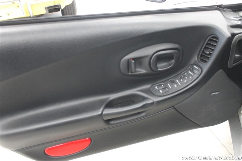 2004 Chevrolet Corvette 51