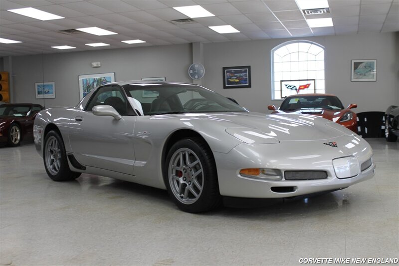 2004 Chevrolet Corvette 19